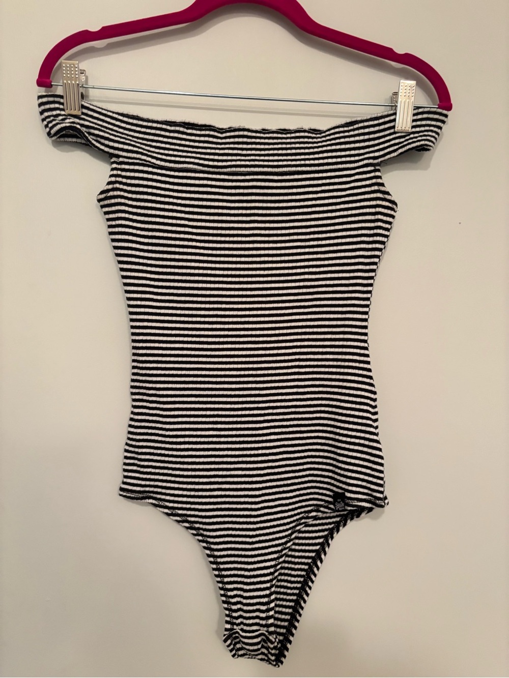 Superdry Women’s Off-Shoulder Striped One-Piece Bodysuit - Black & White